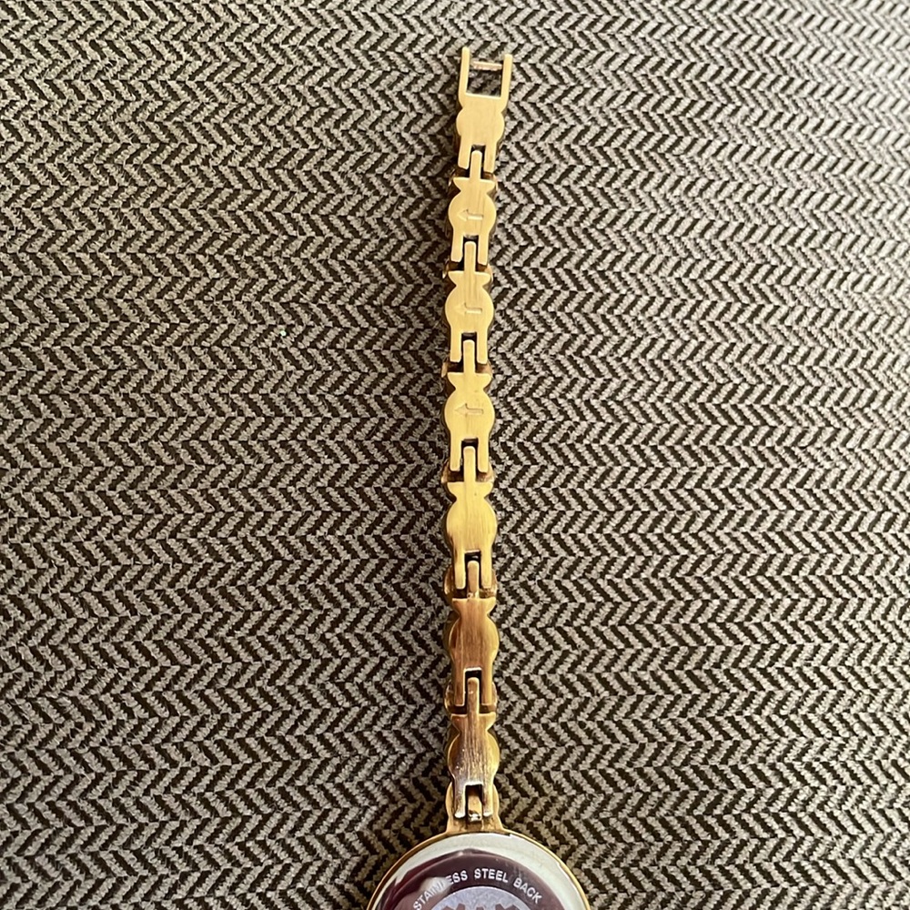 Disney Time Works Mickey Mouse women’s watch - Picture 8 of 14